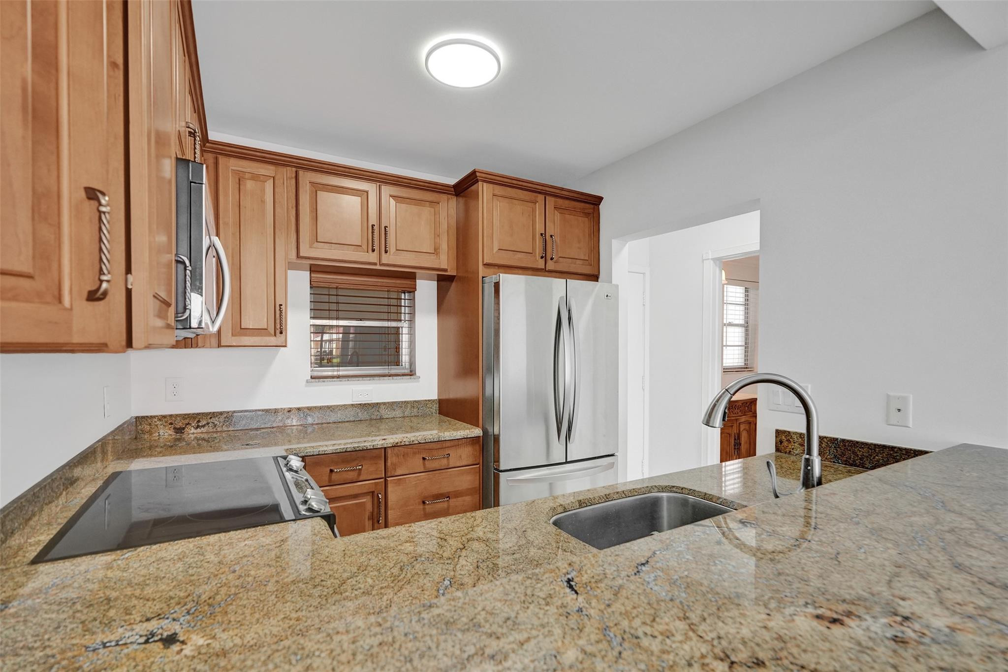2201 SE 9th Street 106, Pompano Beach, FL 33062 photo 13