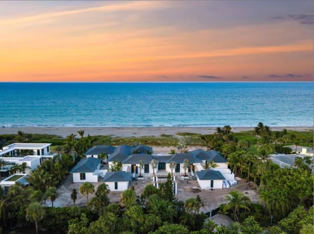 7 S Beach Road, Jupiter Island, FL 33455