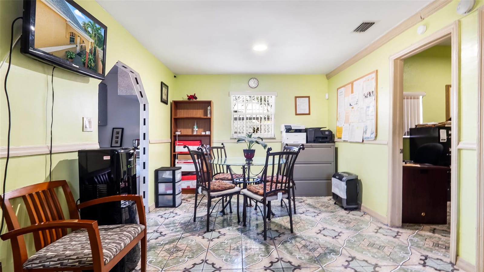 117 SW 1st Avenue, Hallandale Beach, FL 33009 photo 21