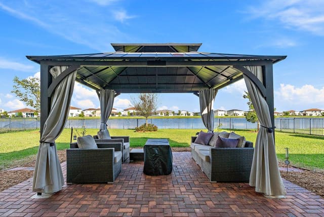 7519 NW Deysbrook Lane, Port St. Lucie, FL 34987