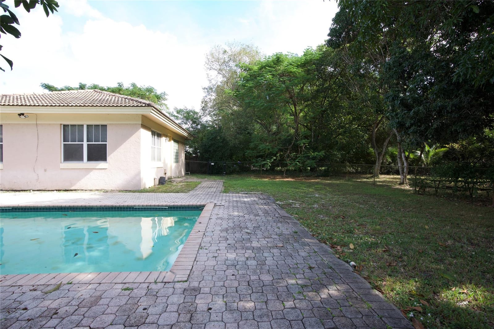 140 Royal Palm Court, Plantation, FL 33317 photo 18