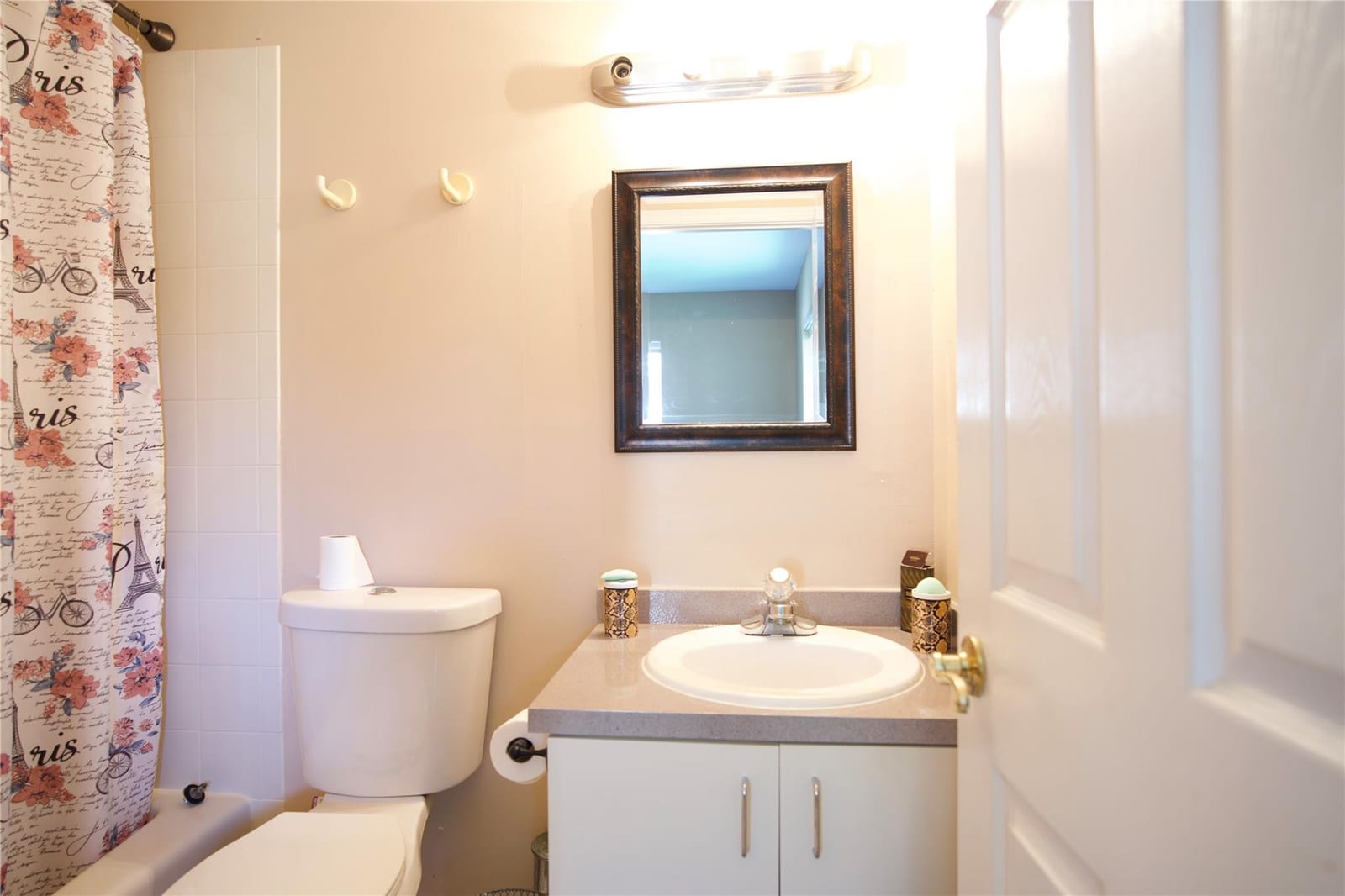 140 Royal Palm Court, Plantation, FL 33317 photo 22