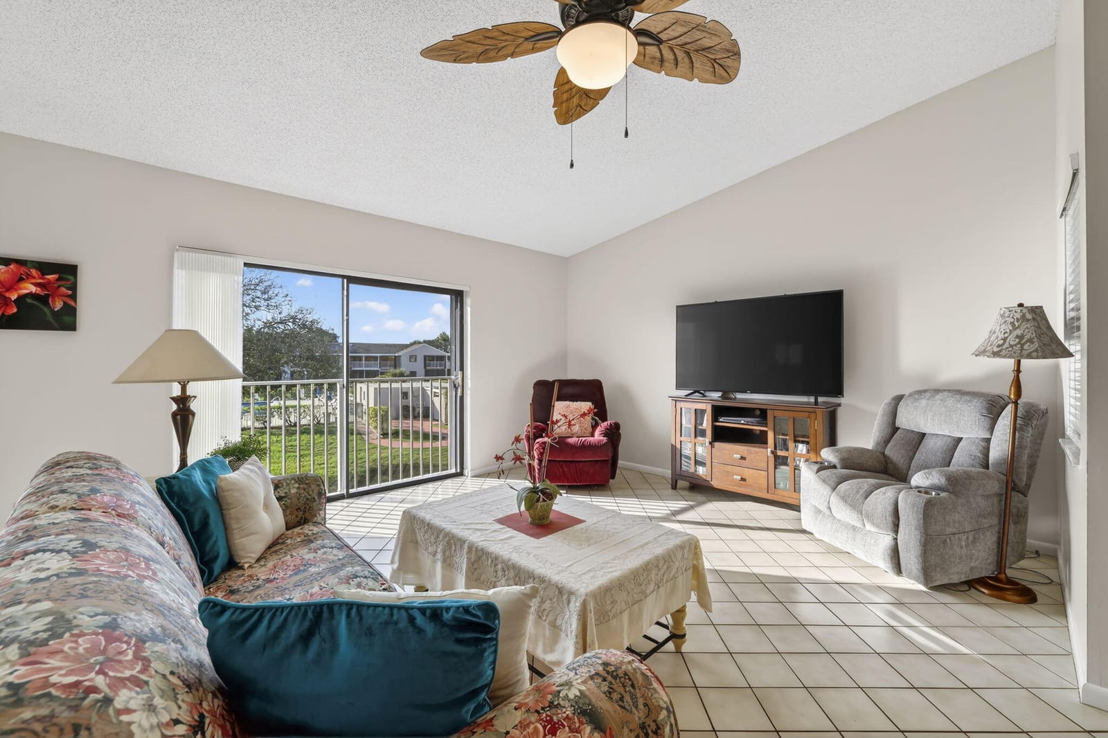 3207 S Lakeview Circle 6-203 — photo 9