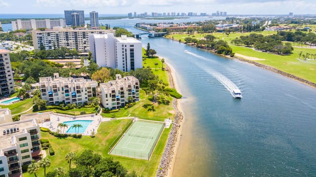 372 Golfview Road 201, sold in Everglades, North Palm Beach, FL