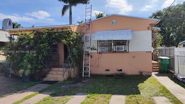 2238 NW 34th Street, sold in Evergreen Lawns, Miami, FL