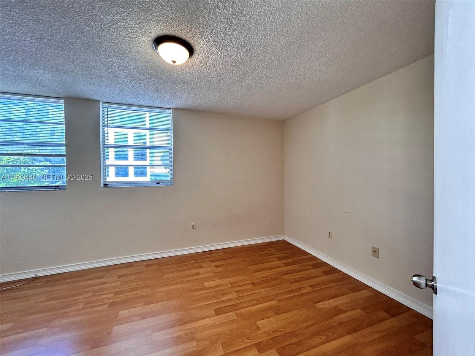 5050 NW 7th Street 401, Miami, FL 33126 photo 13