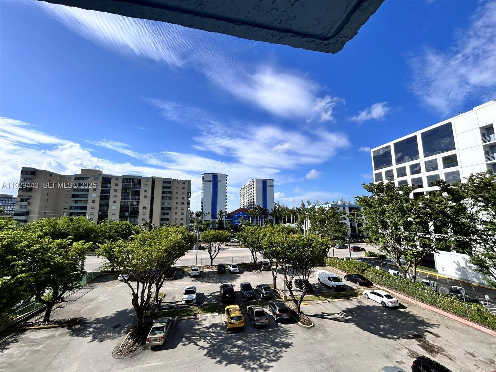 5050 NW 7th Street 401, Miami, FL 33126 photo 4