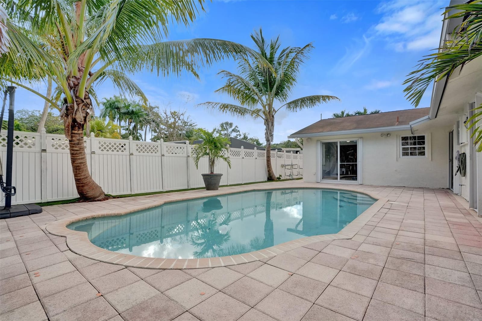 2052 SW 28th Way, Fort Lauderdale, FL 33312 photo 5