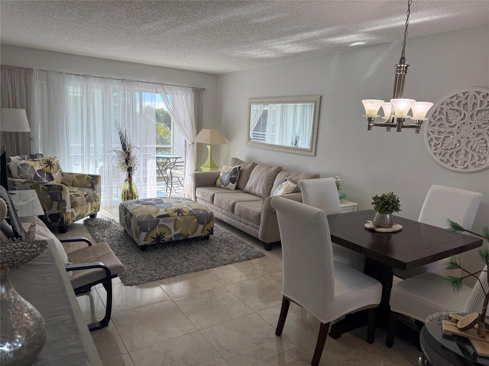 9400 Sunrise Lakes Boulevard 307, Sunrise, FL 33322