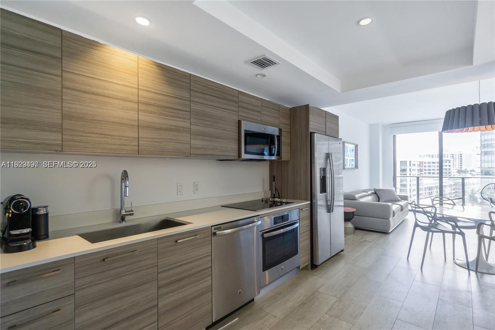 121 NE 34th Street 1203, Miami, FL 33137, Miami