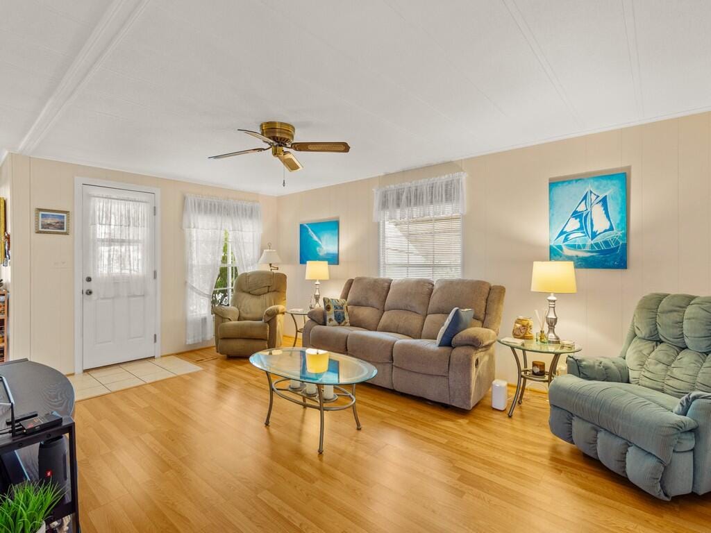 61 E Caribbean — photo 12