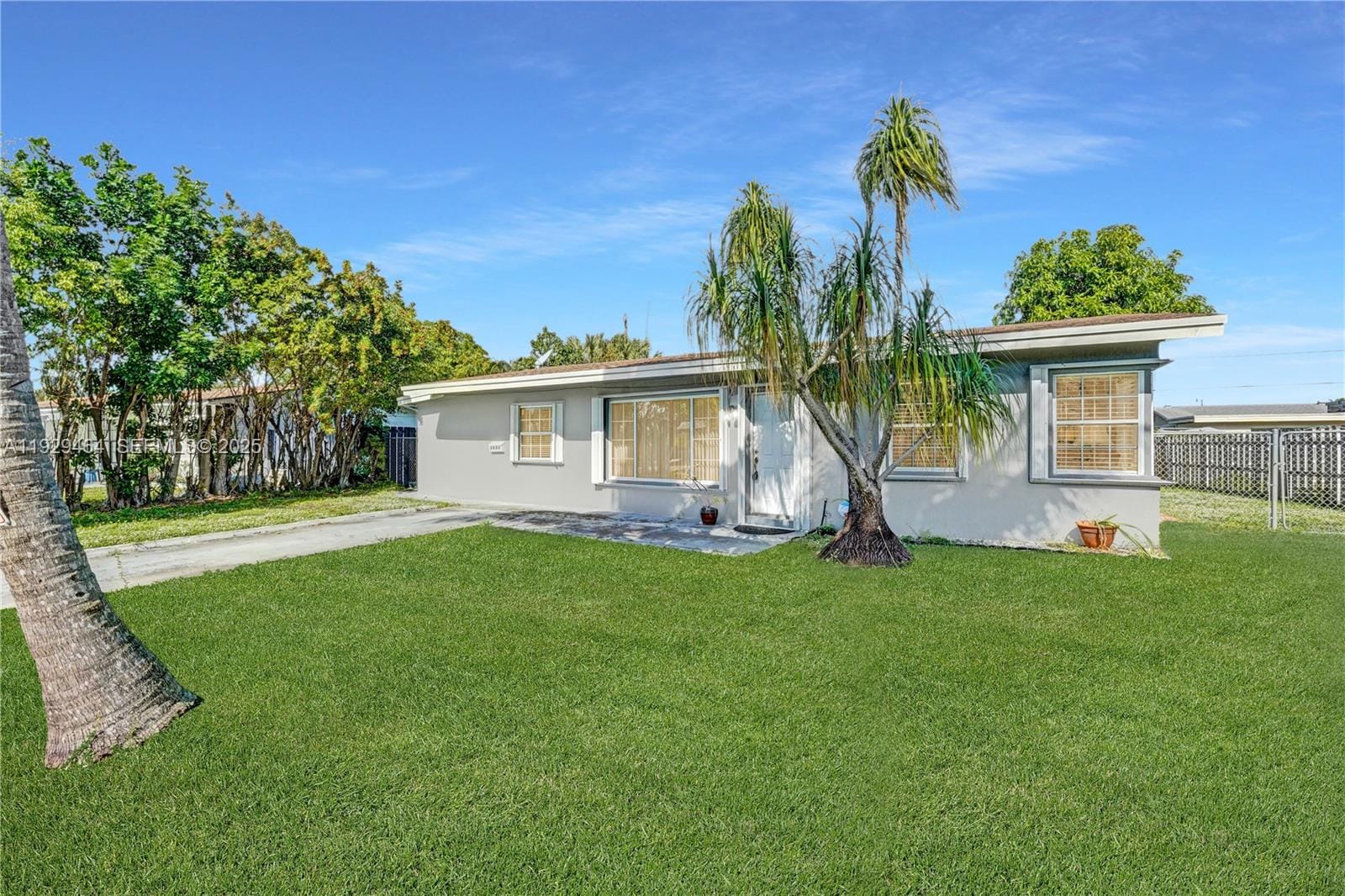 1631 NE 32nd Street, Pompano Beach, FL 33064 photo 3