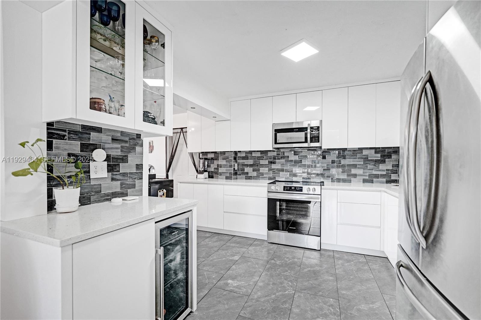 1631 NE 32nd Street, Pompano Beach, FL 33064 photo 4
