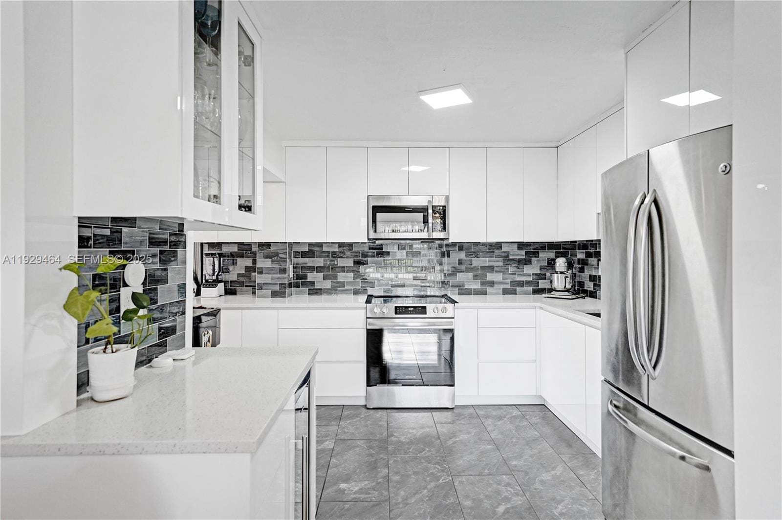 1631 NE 32nd Street, Pompano Beach, FL 33064 photo 5