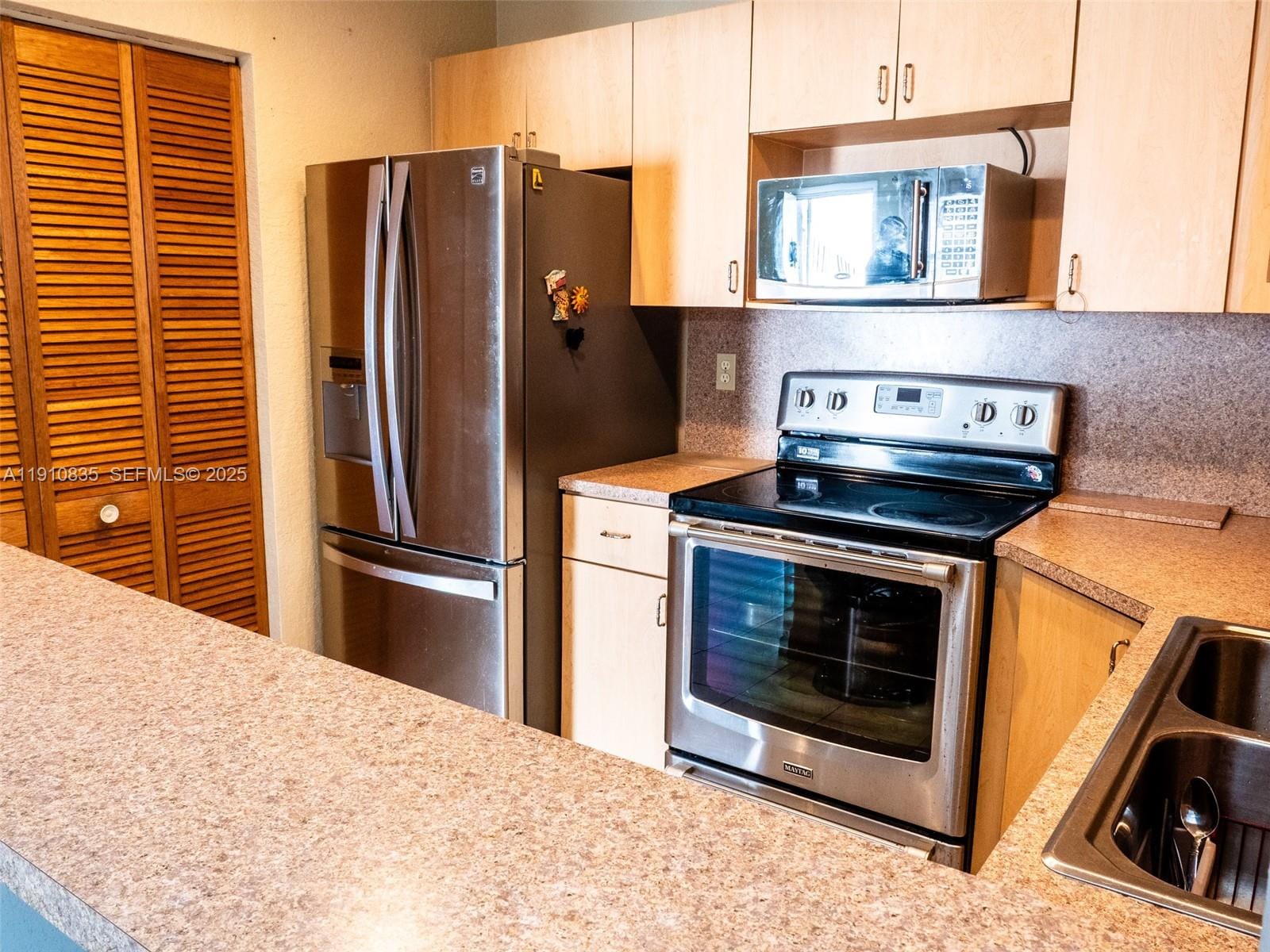 13241 SW 17th Lane 23-4, Miami, FL 33175 photo 2