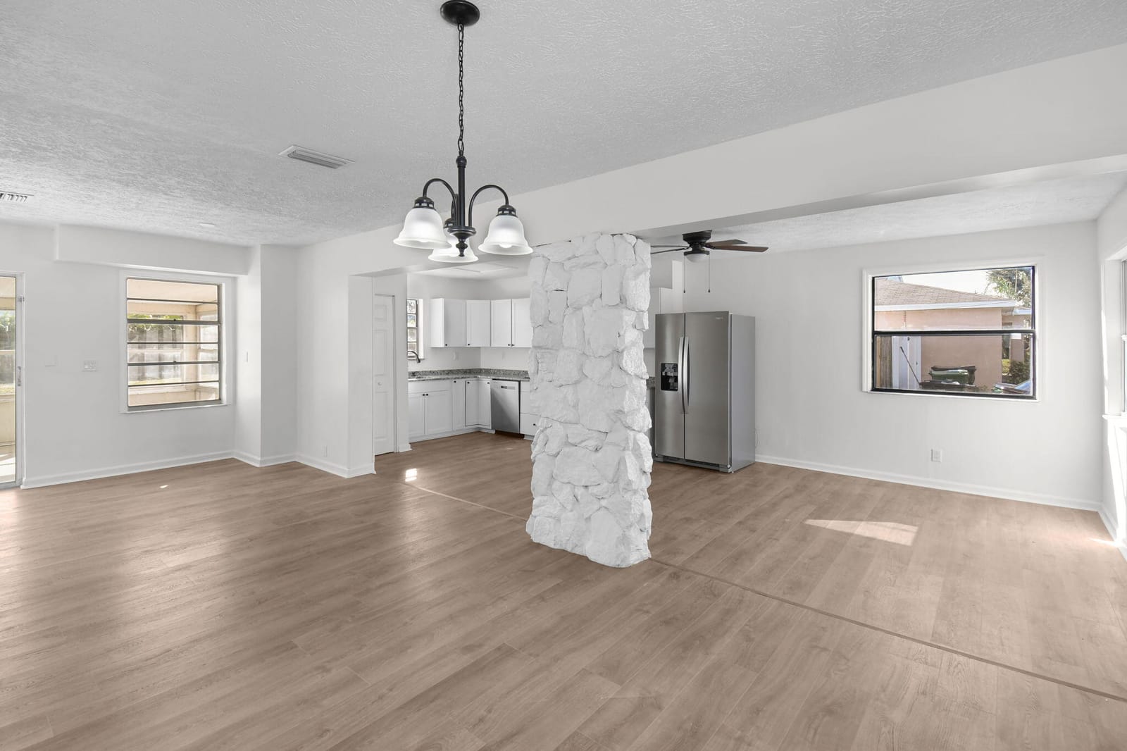 750 SW Lakehurst Drive — photo 9