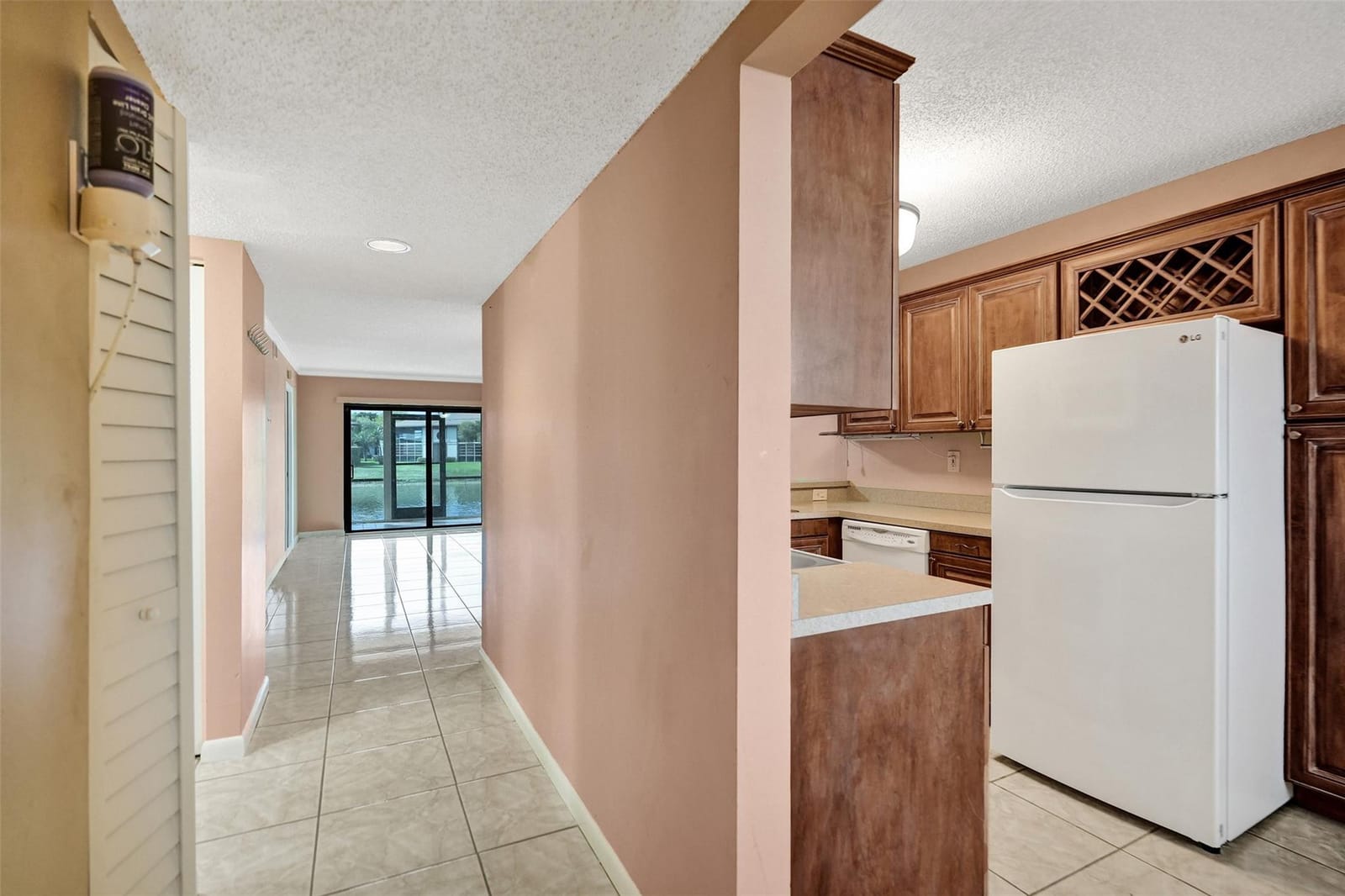 9573 W Mcnab Road 109 — photo 7