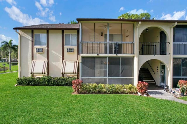 3527 La Palmas Court A-1, Greenacres, FL 33463