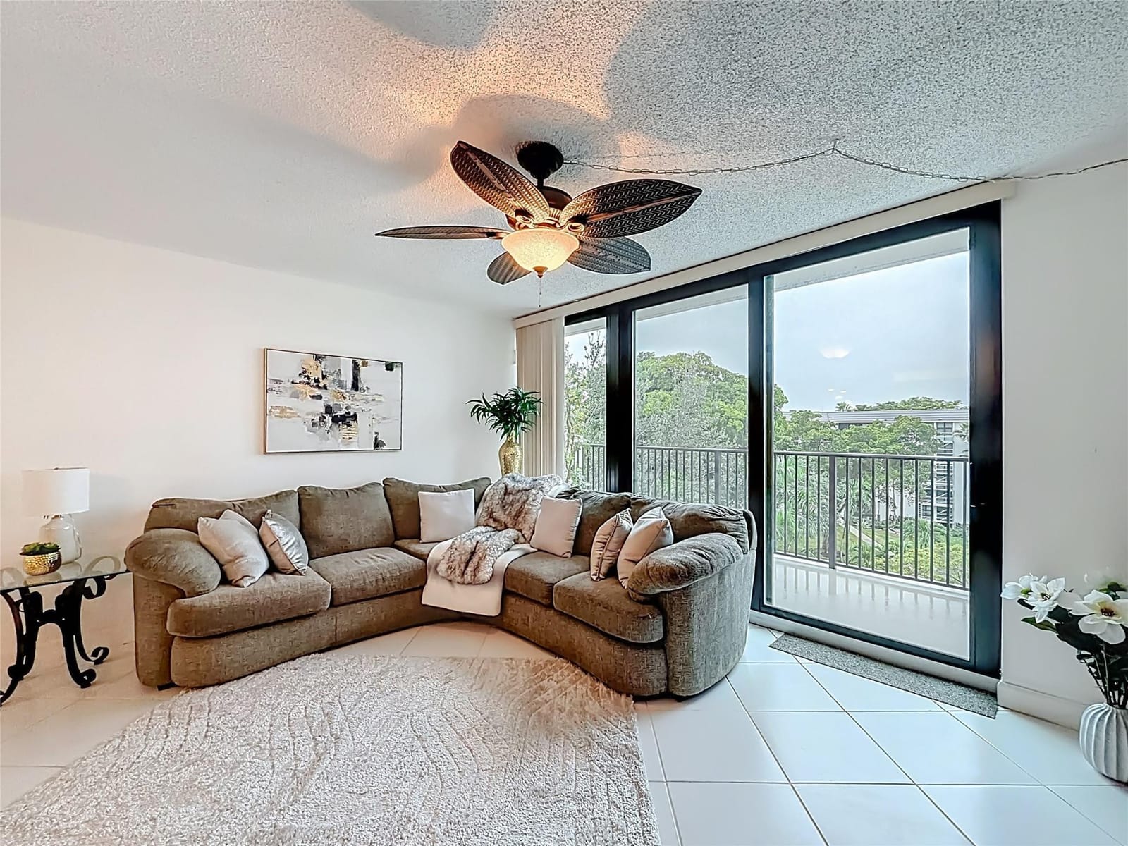 1101 River Reach Drive 502 — photo 3