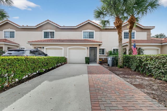 6698 Old Farm Trail, sold in Green Cay Village, Boynton Beach, FL