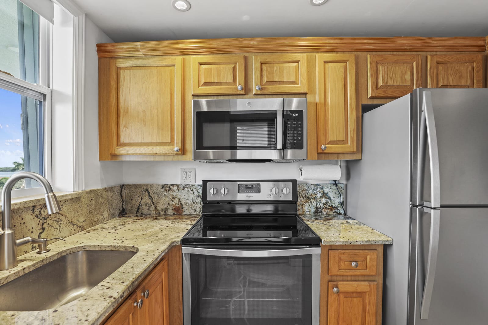 109 Paradise Harbour Boulevard 514 + Boat Slips 4 & 5, North Palm Beach, FL 33408 photo 9