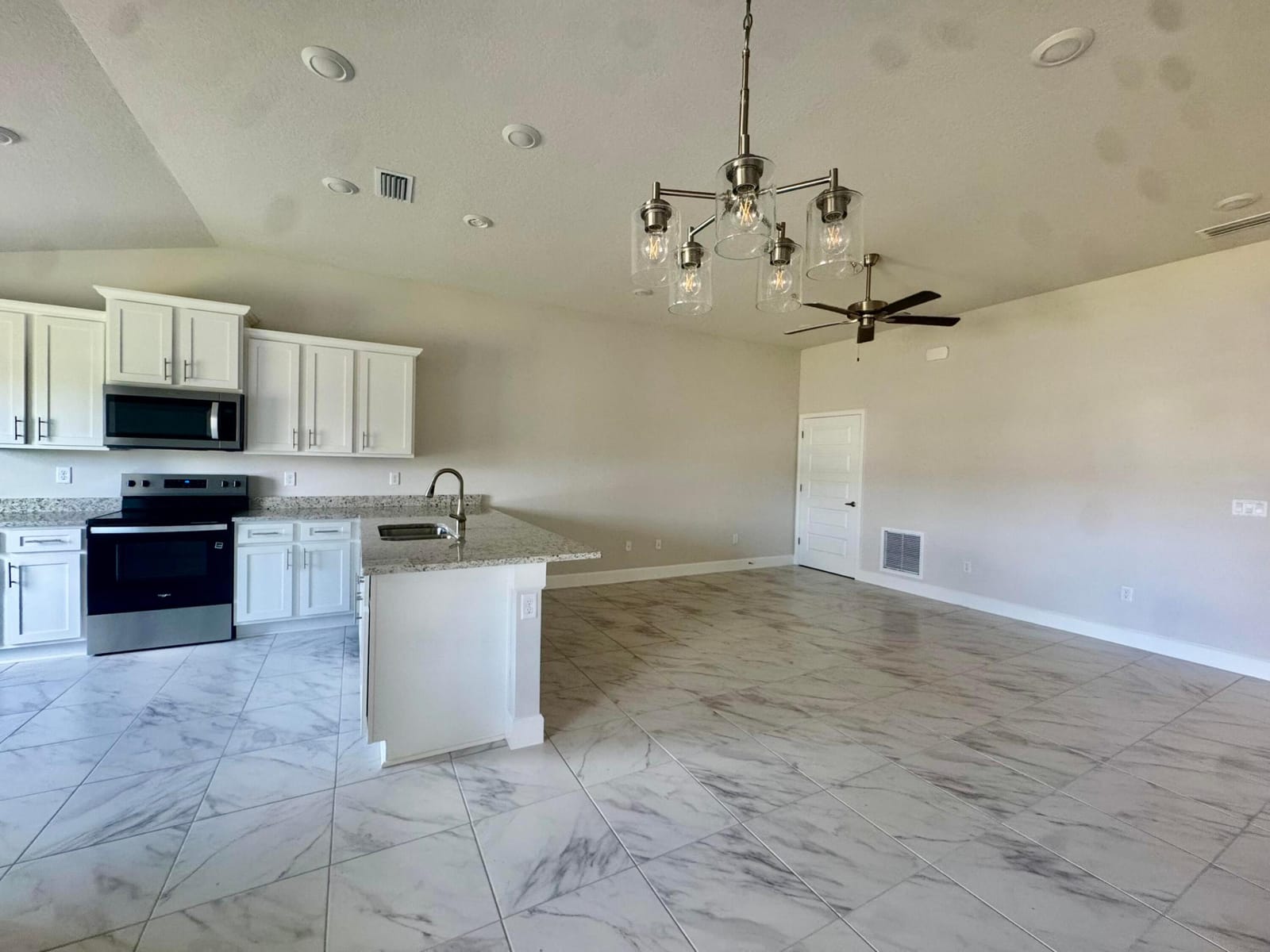 8634 Giovanni Avenue, Fort Pierce, FL 34951 photo 7