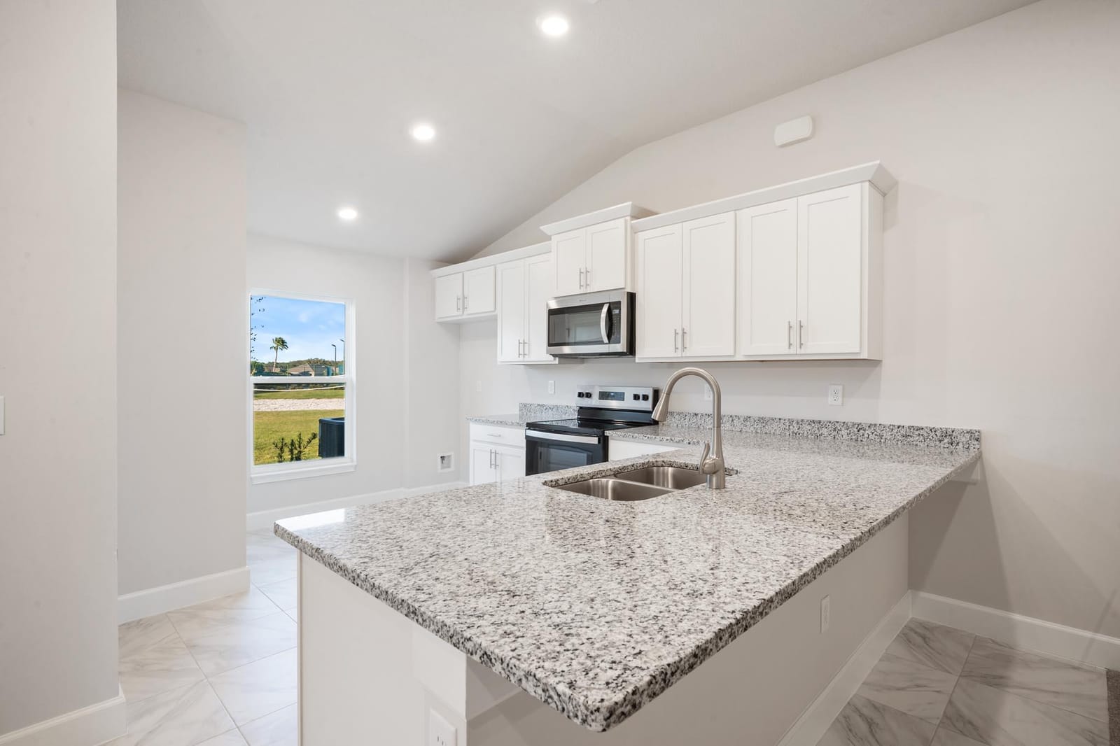 8634 Giovanni Avenue, Fort Pierce, FL 34951 photo 8