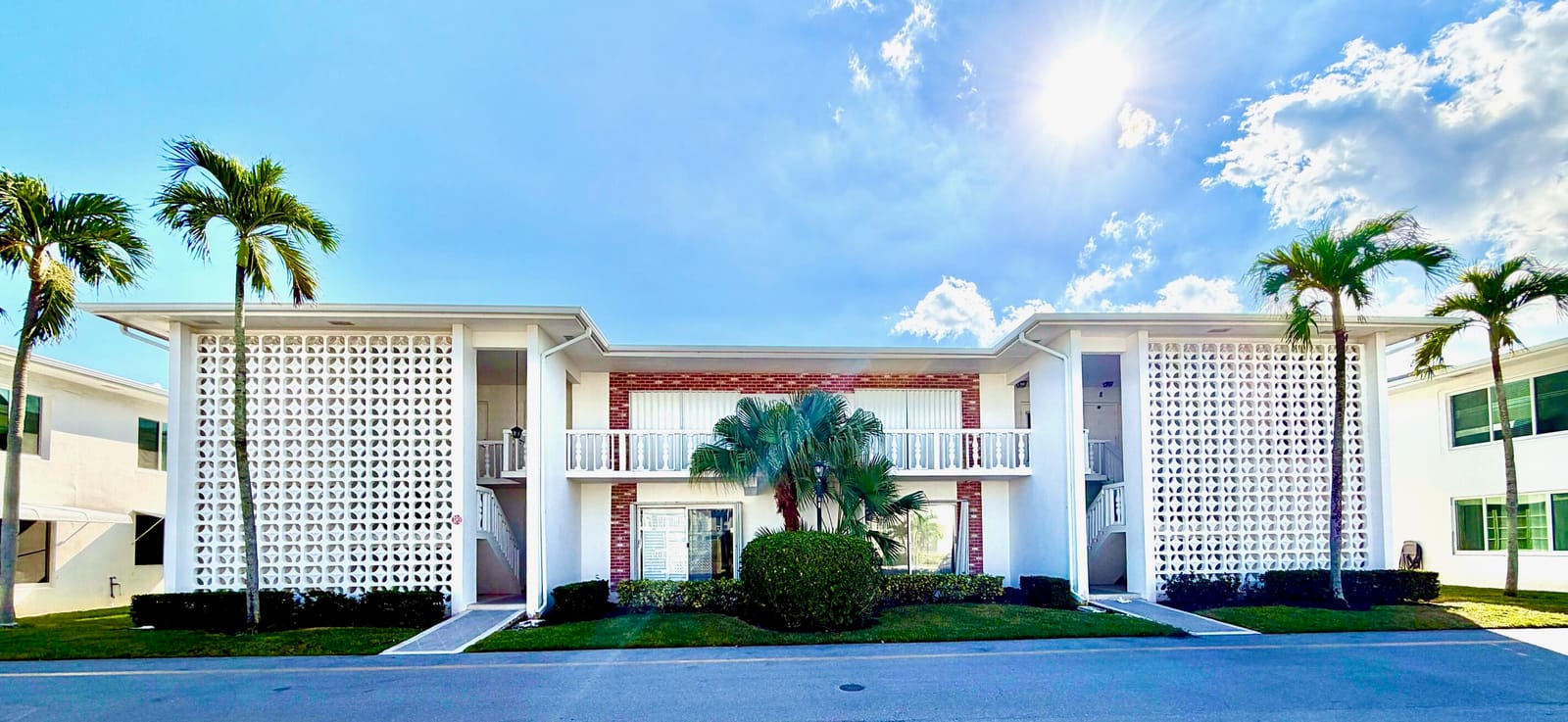 4501 S Ocean Boulevard D2, South Palm Beach, FL 33480