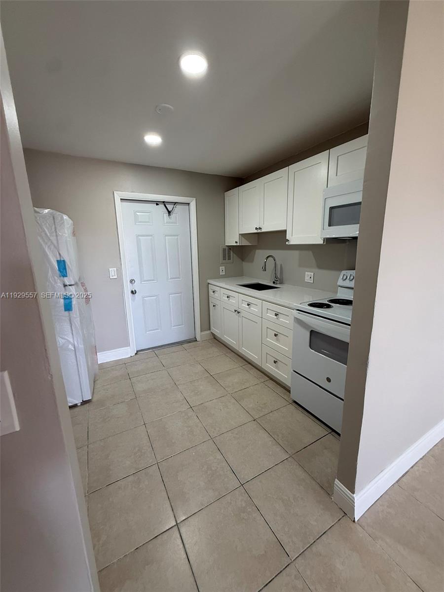 850 E Commercial Boulevard 234D, Oakland Park, FL 33334, Oakland Park