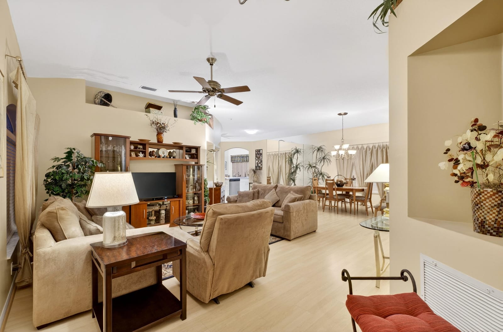 452 NW Turin Court — photo 3