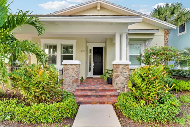 1123 Turnbridge Drive, sold in Windsor Park, Jupiter, FL