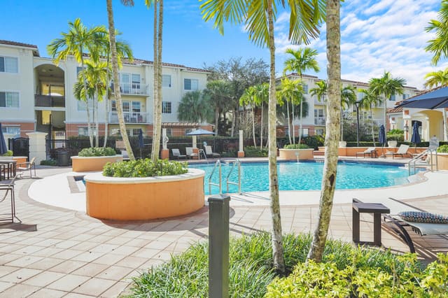 9901 Baywinds Drive 3305, sold in Mezzano Condo, West Palm Beach, FL