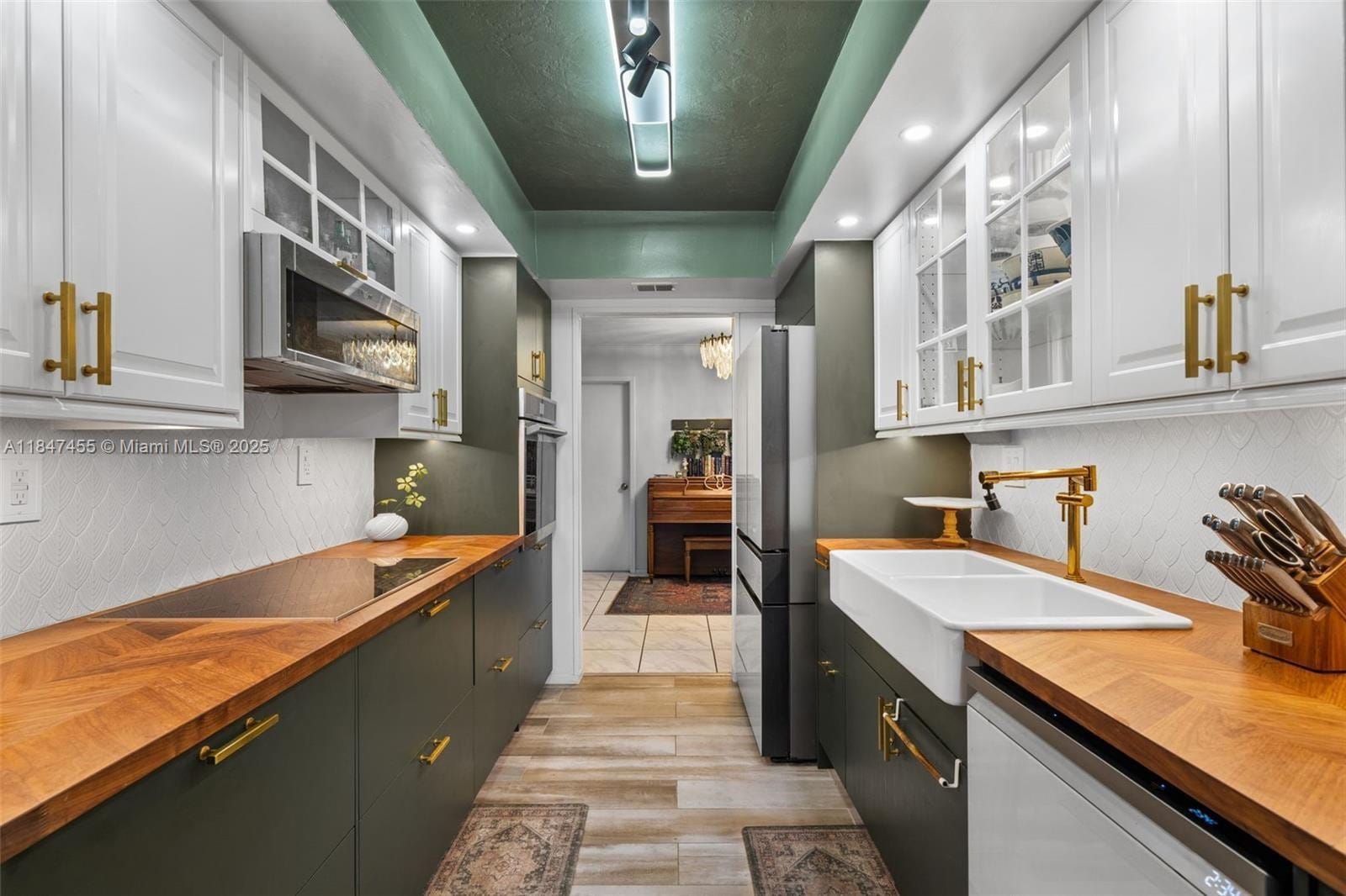 6351 Moseley Street — photo 12