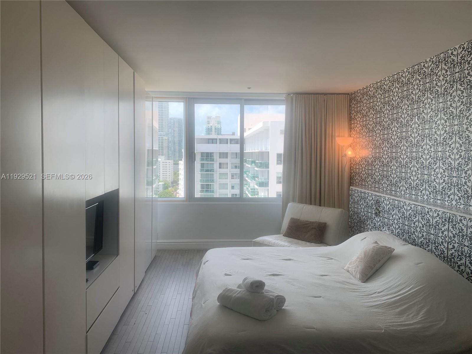 1100 West Avenue PH 1601 — photo 11