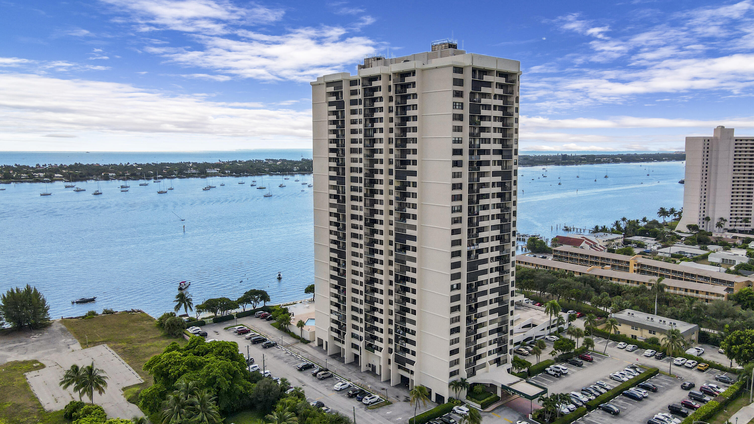 5600 N Flagler Drive 401, West Palm Beach, FL 33407, West Palm Beach