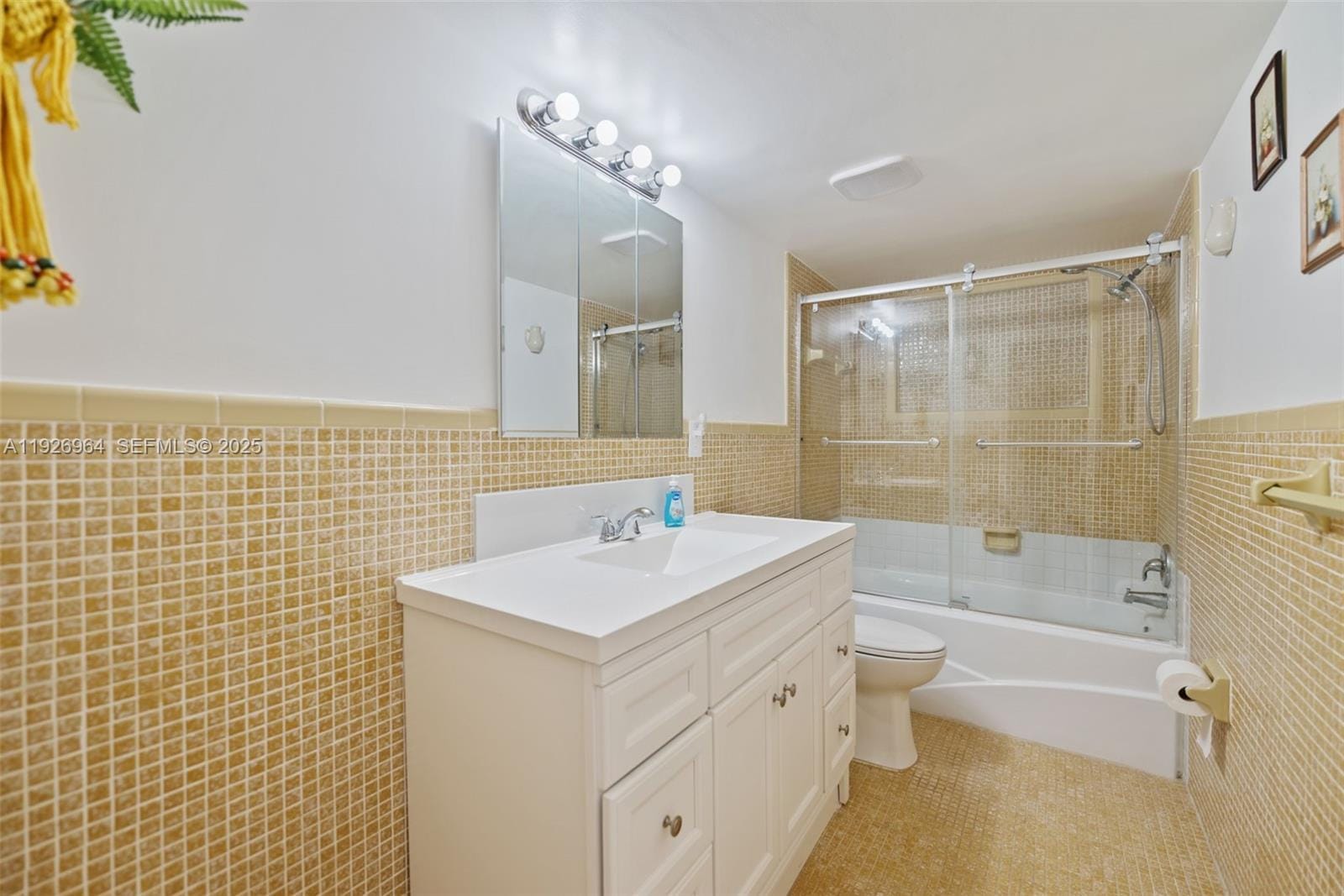 18131 NW 20th Avenue, Miami Gardens, FL 33056 photo 18