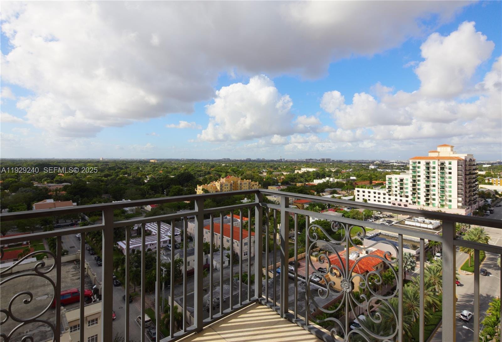 1607 Ponce De Leon Boulevard 12E, Coral Gables, FL 33134 photo 27