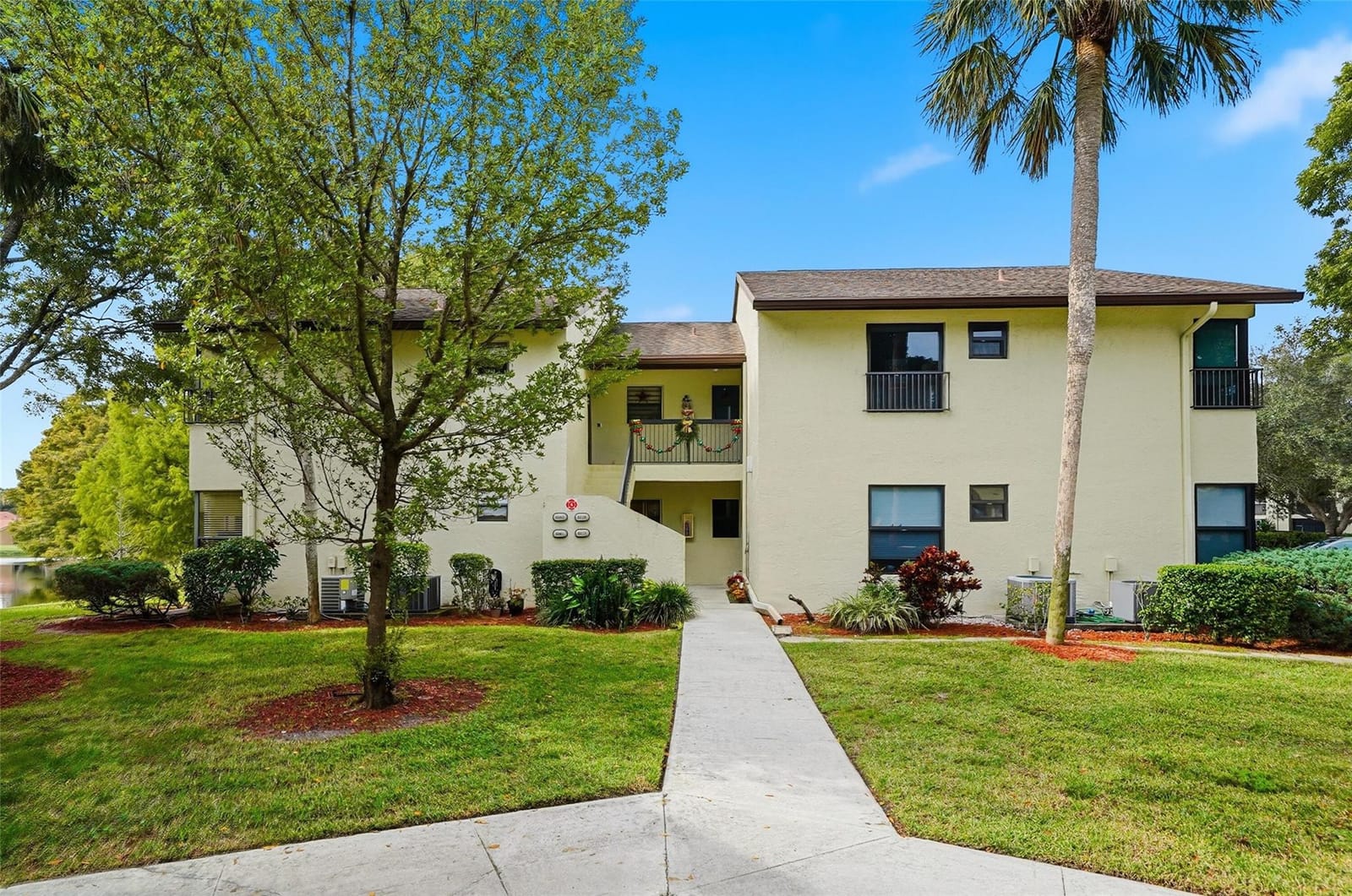3281 Cocoplum Circle 3328, Coconut Creek, FL 33063