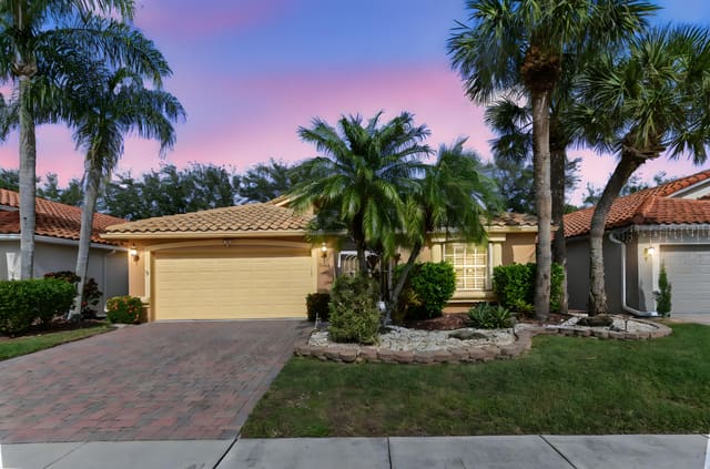 7687 Trapani Lane, sold in Ponte Vecchio West, Boynton Beach, FL