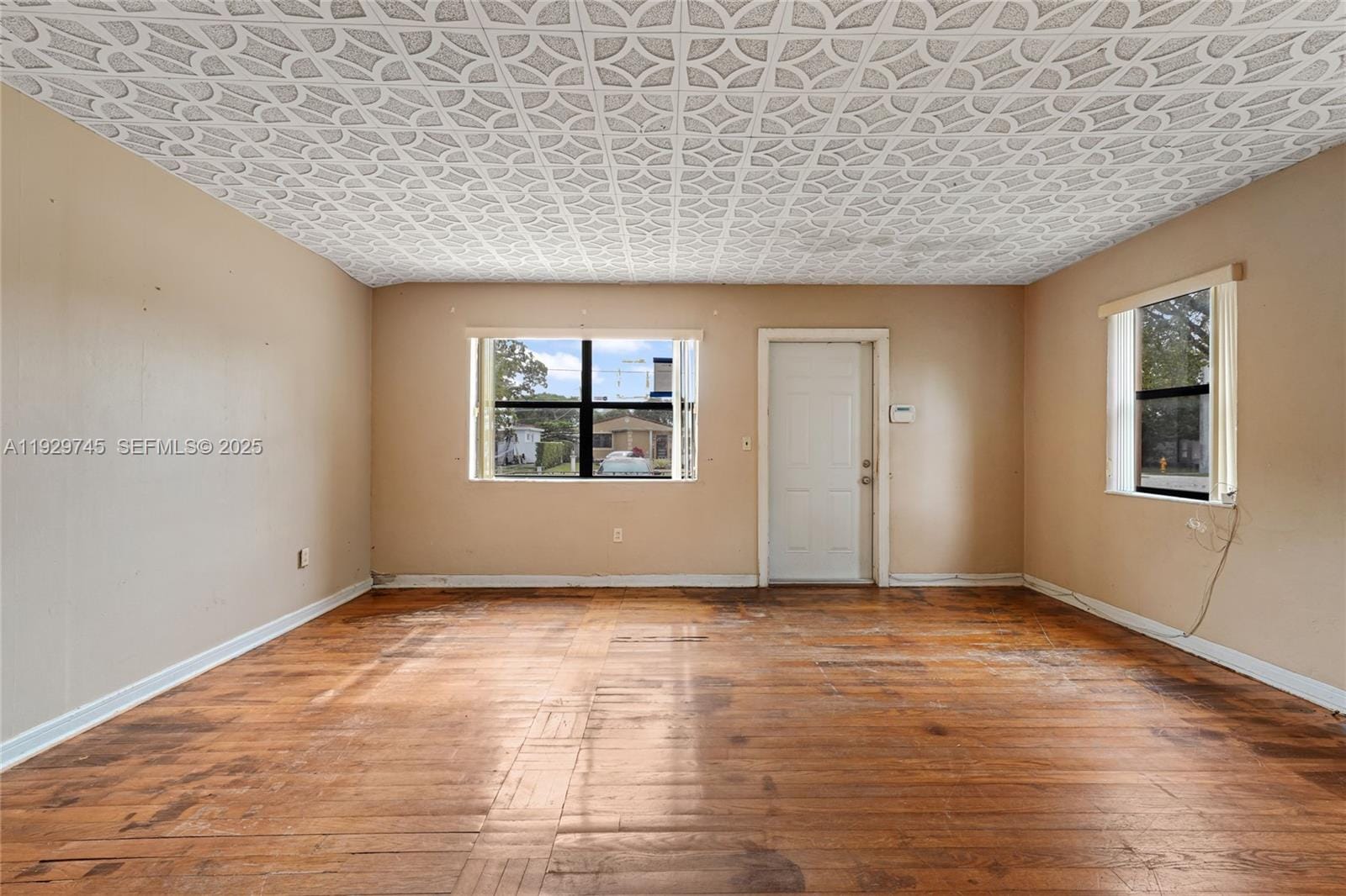 389 Lafayette Drive, Miami Springs, FL 33166 photo 3