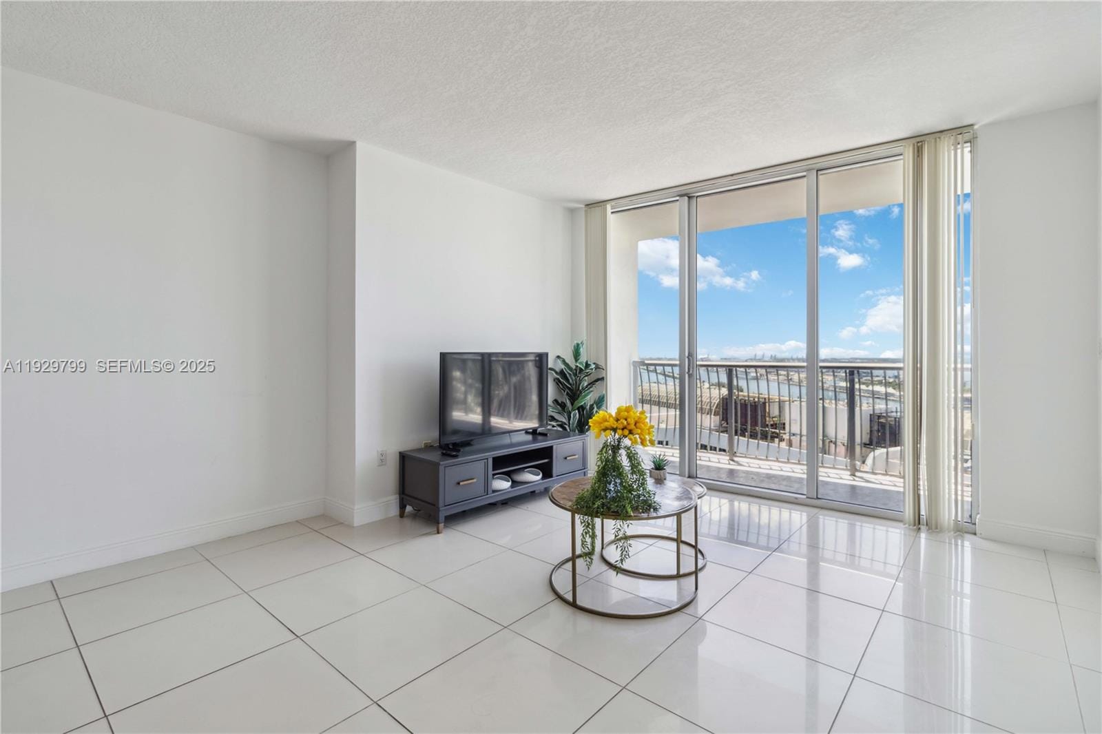 1750 N Bayshore Drive 4604, Miami, FL 33132 photo 3