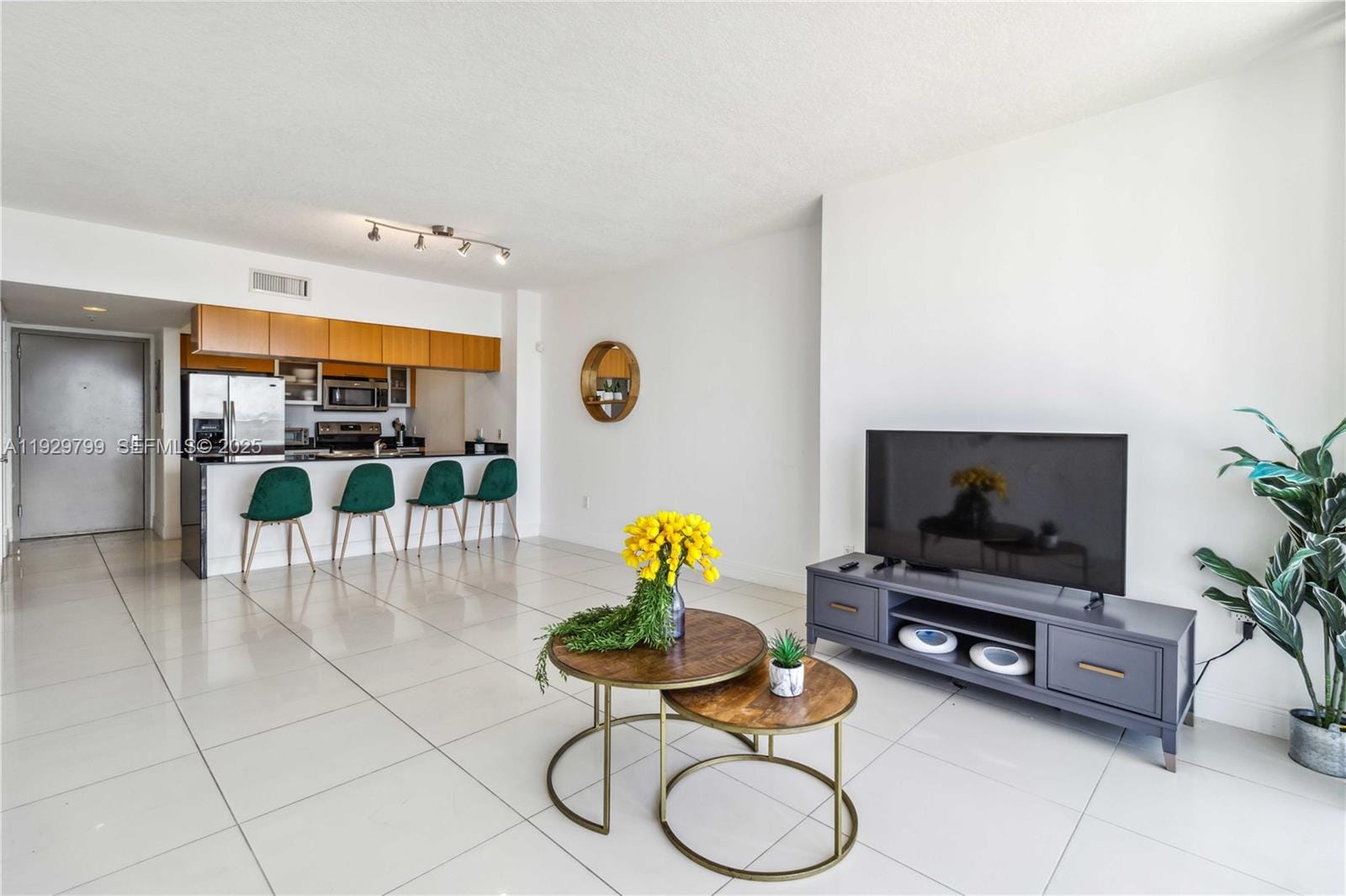 1750 N Bayshore Drive 4604, Miami, FL 33132 photo 5