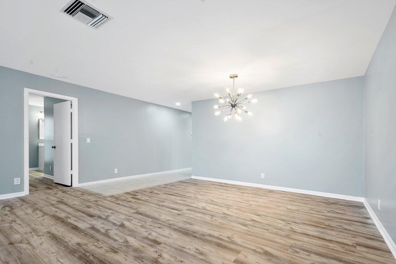 1740 NW 19th Terrace 204 — photo 11