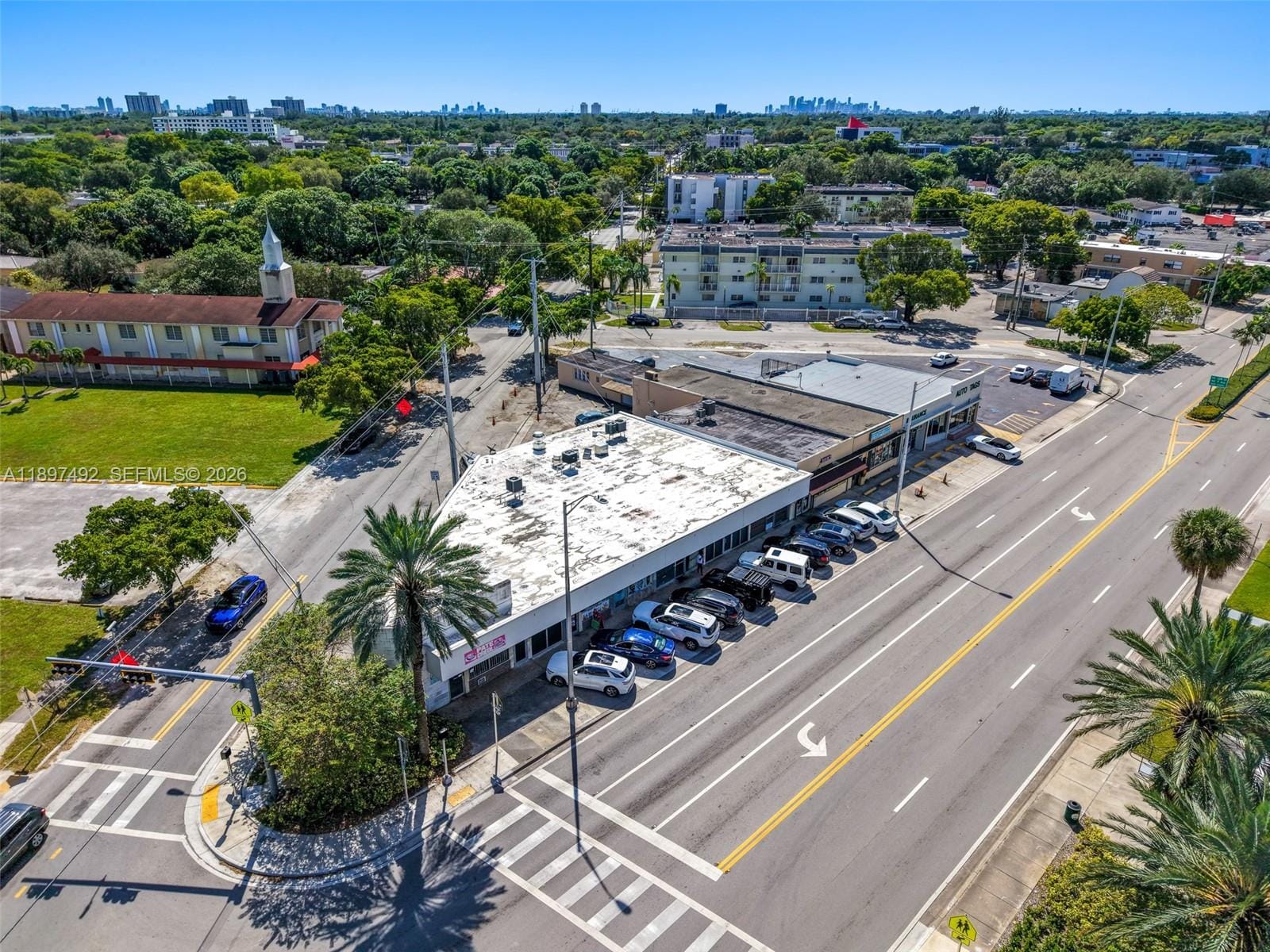 12985 W Dixie Highway, North Miami, FL 33161 photo 2