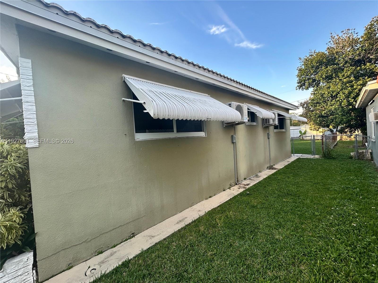 1915 Mayo Street — photo 5