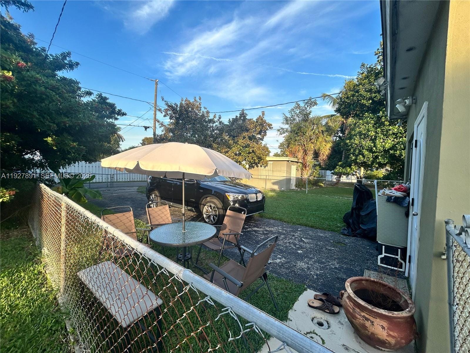 1915 Mayo Street — photo 6