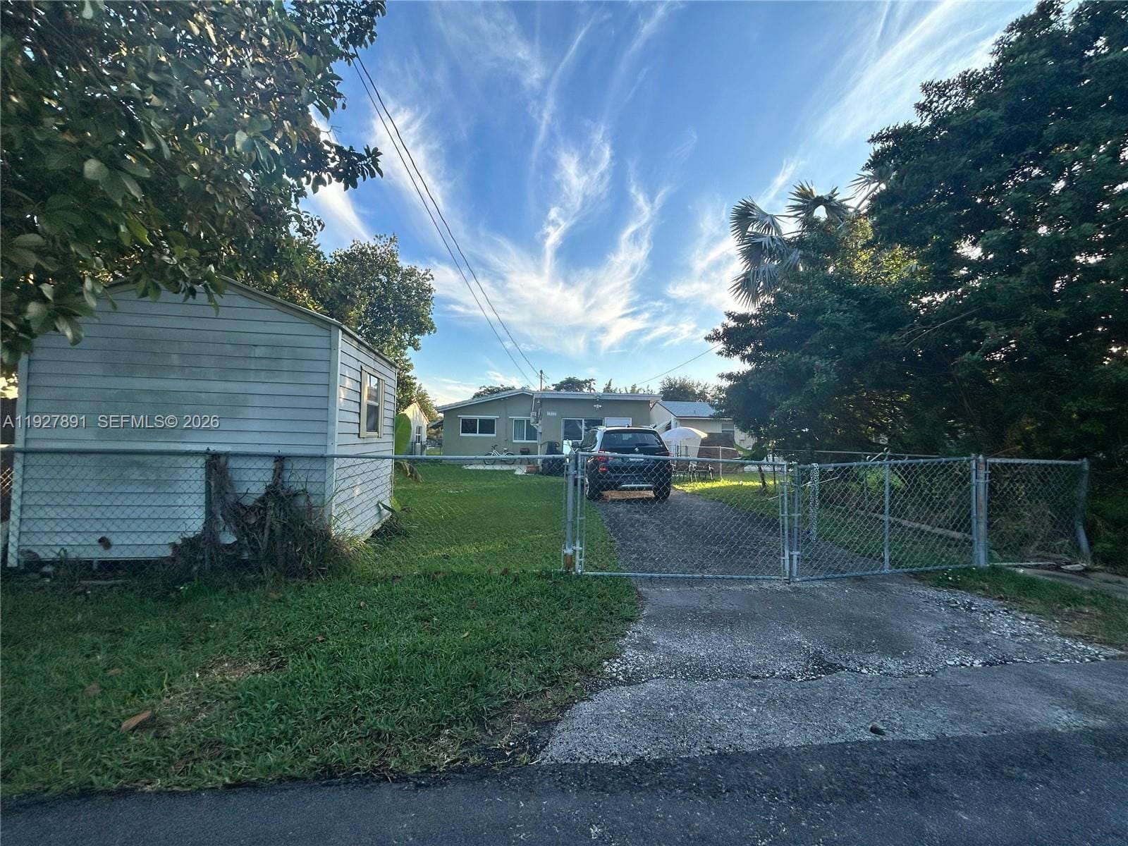 1915 Mayo Street — photo 8
