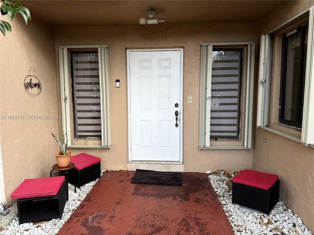 9525 SW 148th Ave Circle, Miami, FL 33196