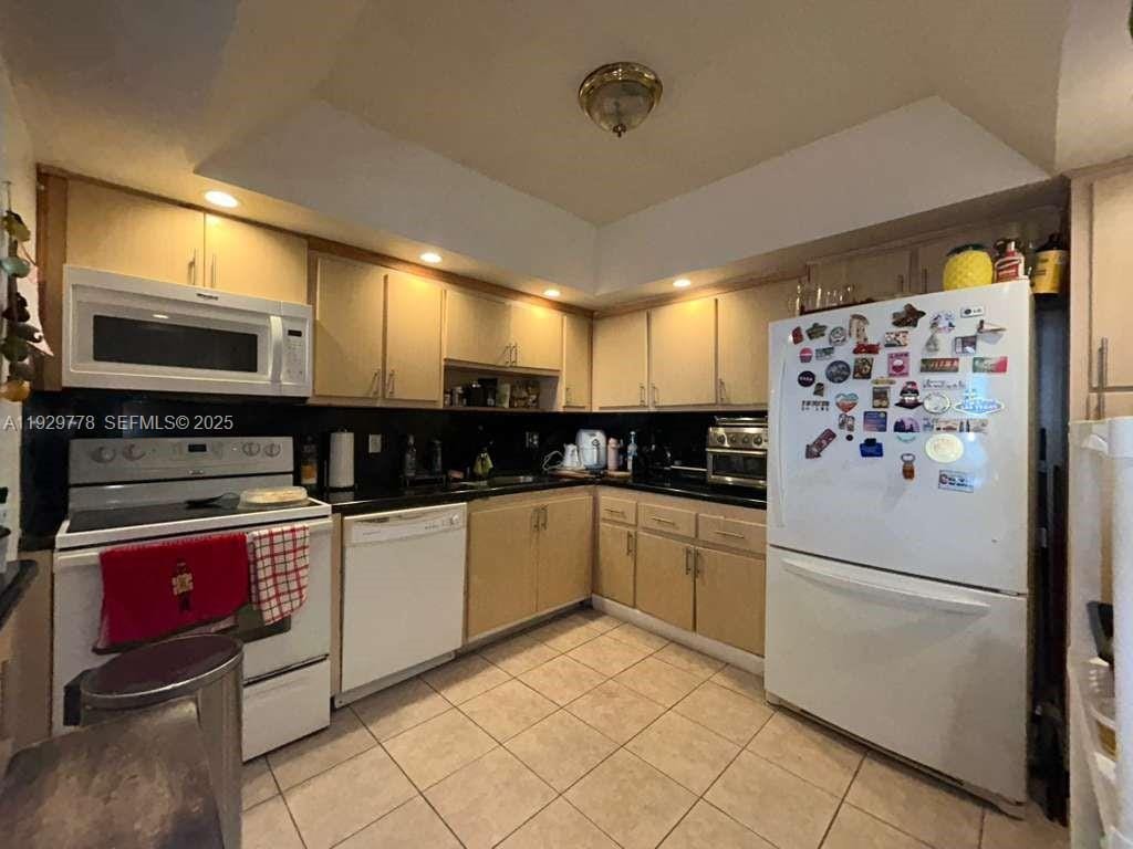 13499 Biscayne Boulevard 1206 — photo 5