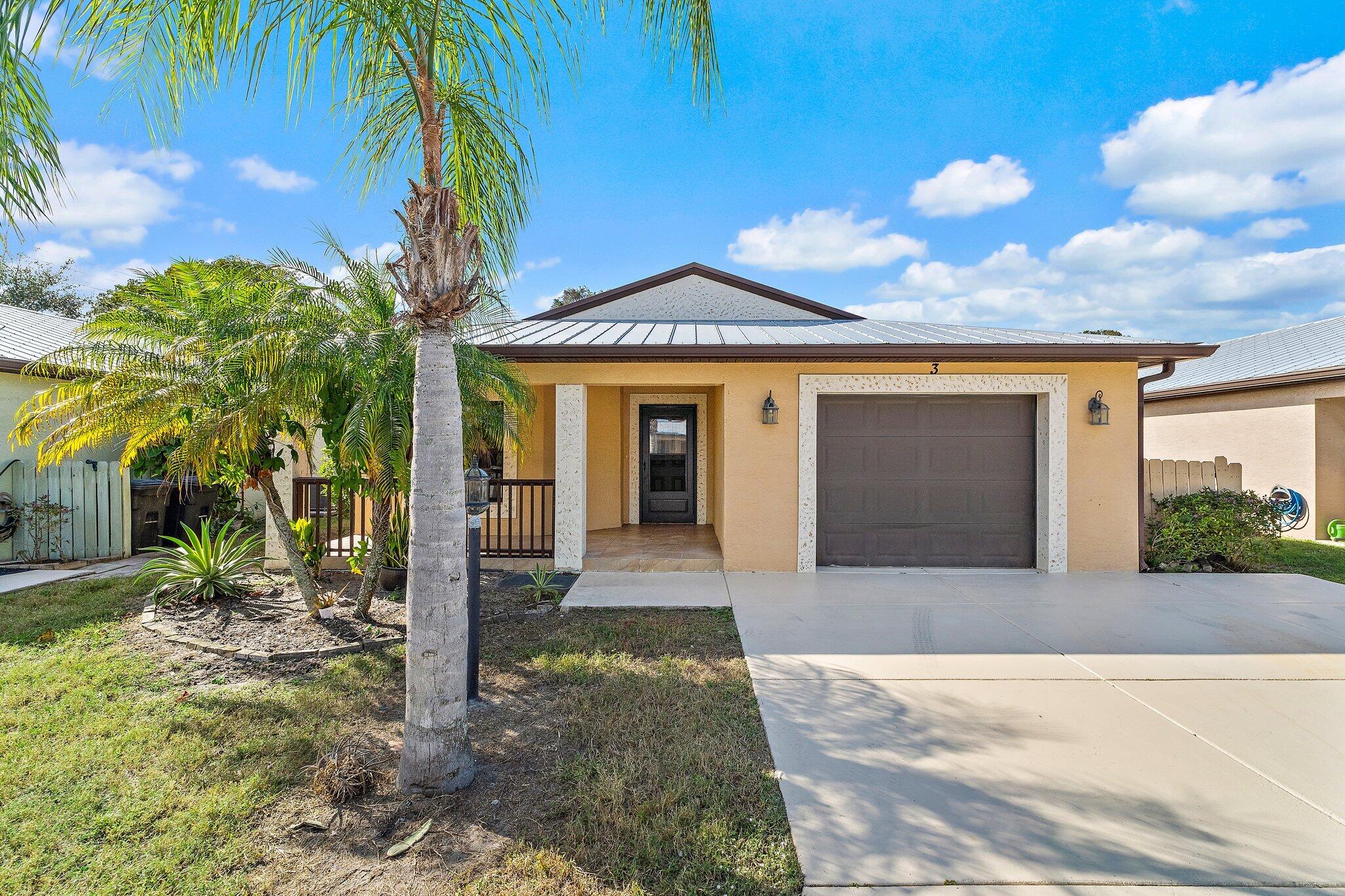 3 S Granada Lane, Port St. Lucie, FL 34952, Port St Lucie